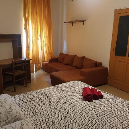 Bed and Breakfast Milhouse Кальяри Экстерьер фото