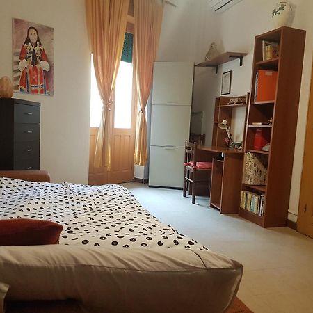 Bed and Breakfast Milhouse Кальяри Экстерьер фото