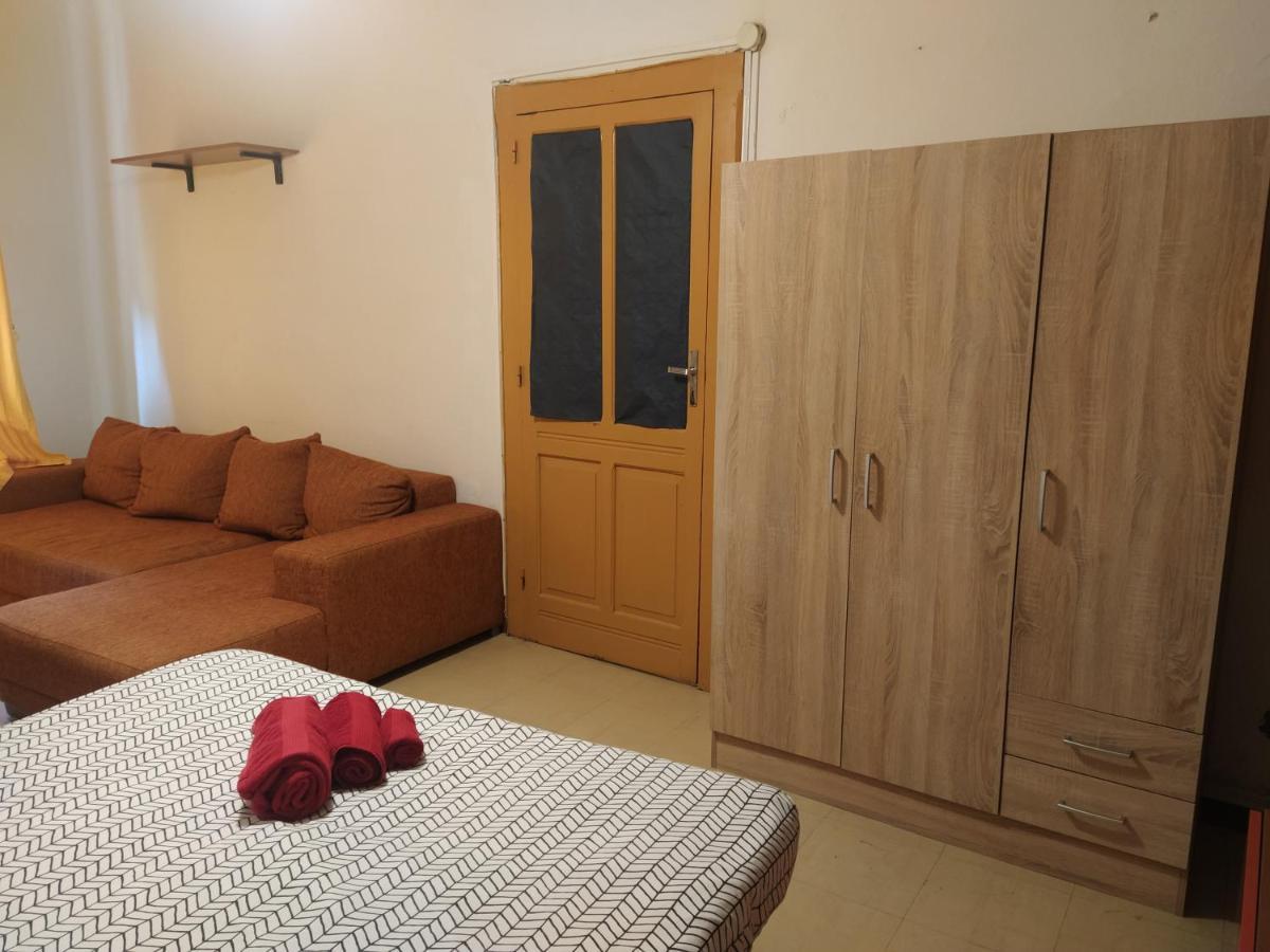 Bed and Breakfast Milhouse Кальяри Экстерьер фото