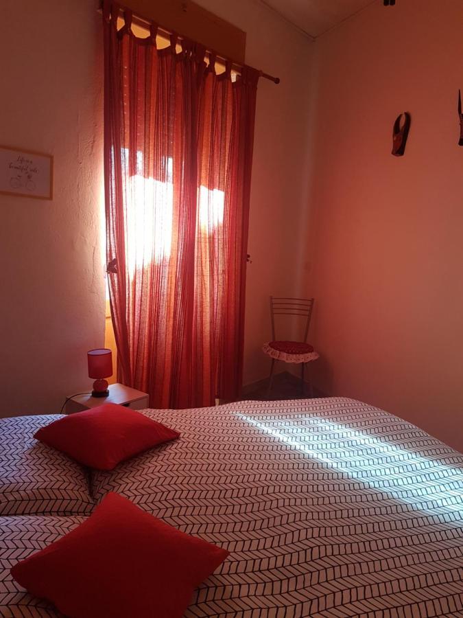 Bed and Breakfast Milhouse Кальяри Экстерьер фото